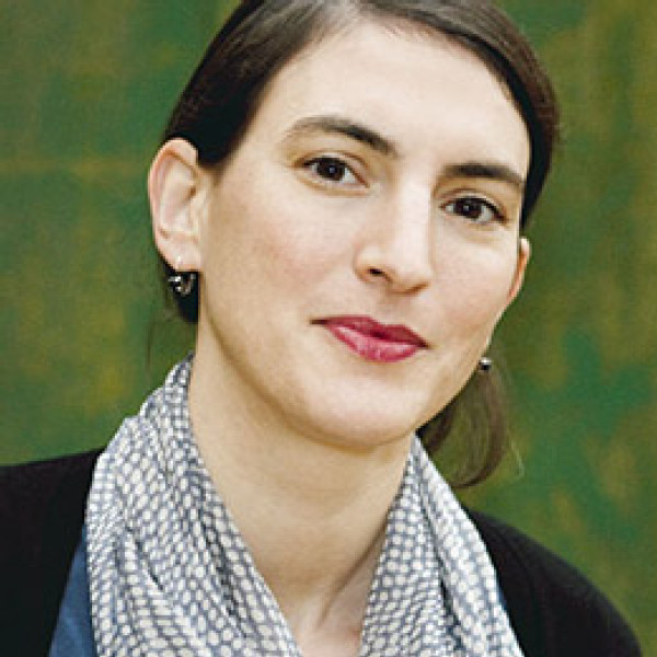 Larissa Bertonasco